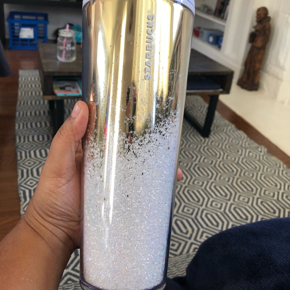 Limited holiday 2019 tumbler White Gold Glitter